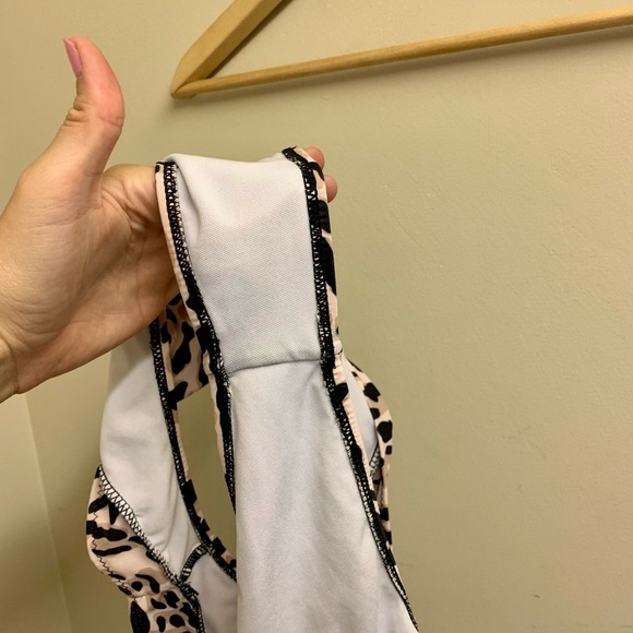 NWOT Leopard Print Cheeky Bikini - Picture 6 of 7